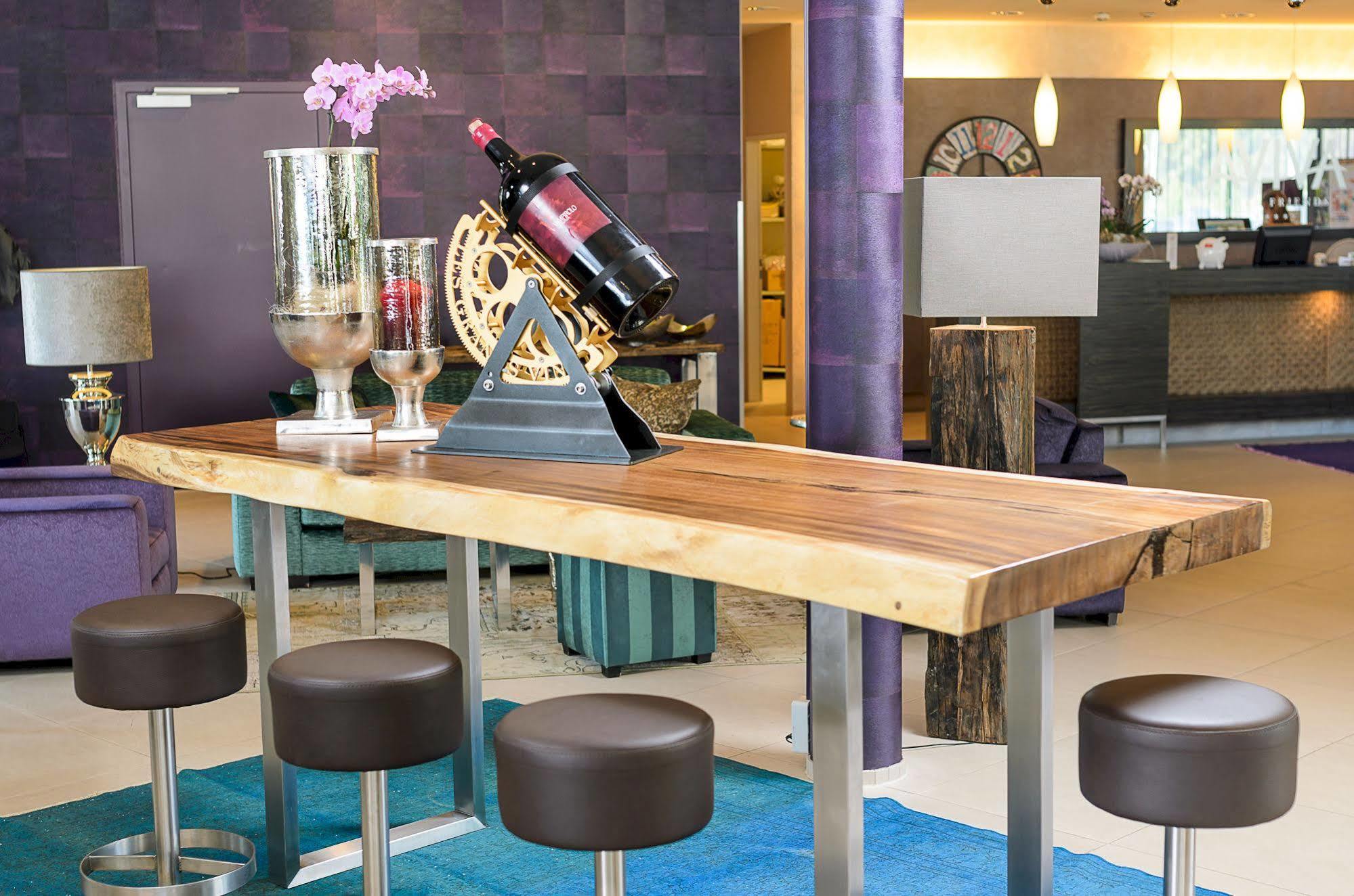 Aviva Superior Make Friends Hotel Sankt Stefan Екстериор снимка